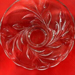 Elegant Crystal Glass Cake Plate / Serving Tray